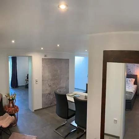 Zeit In Hambach Neustadt an der Weinstraße