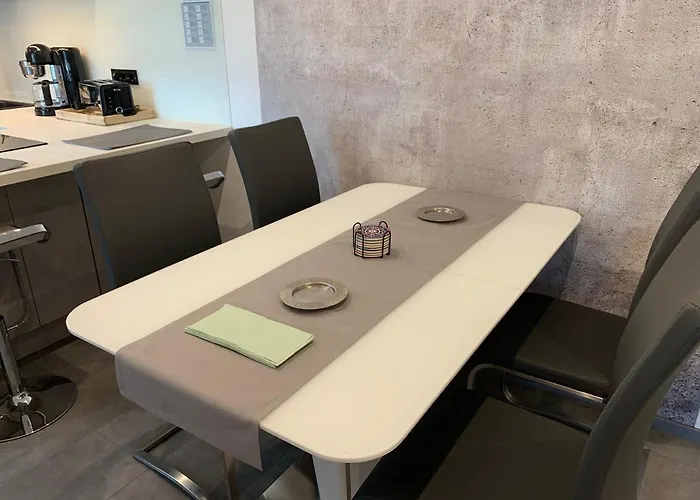 Apartamento Zeit In Hambach Neustadt an der Weinstraße